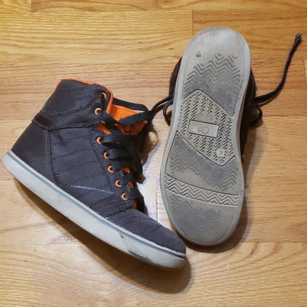 OP used hightops - Picture 3 of 4